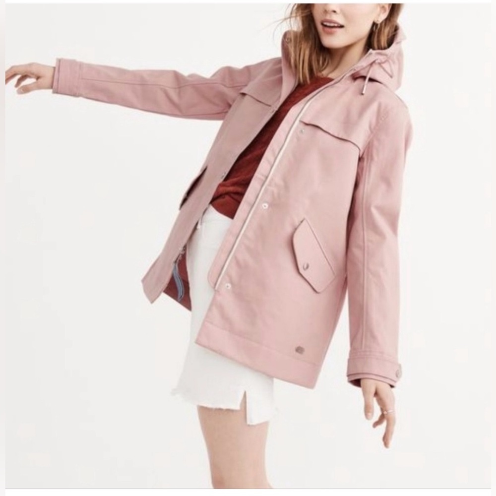 Abercrombie & Fitch Jacket Size Medium Women's‎ Pink Hooded Jacket 🩷